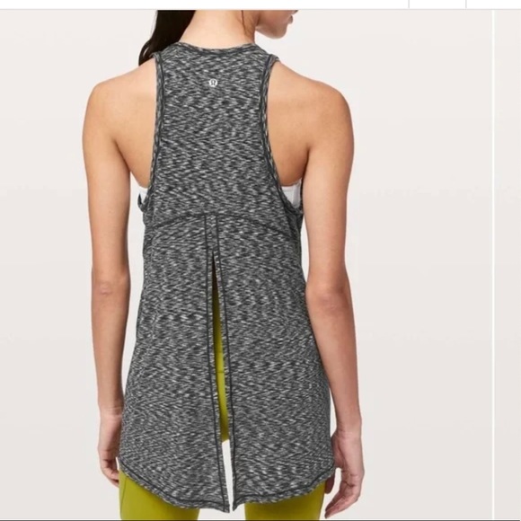 lululemon athletica Tops - Lululemon Goal Up Tank sz.6